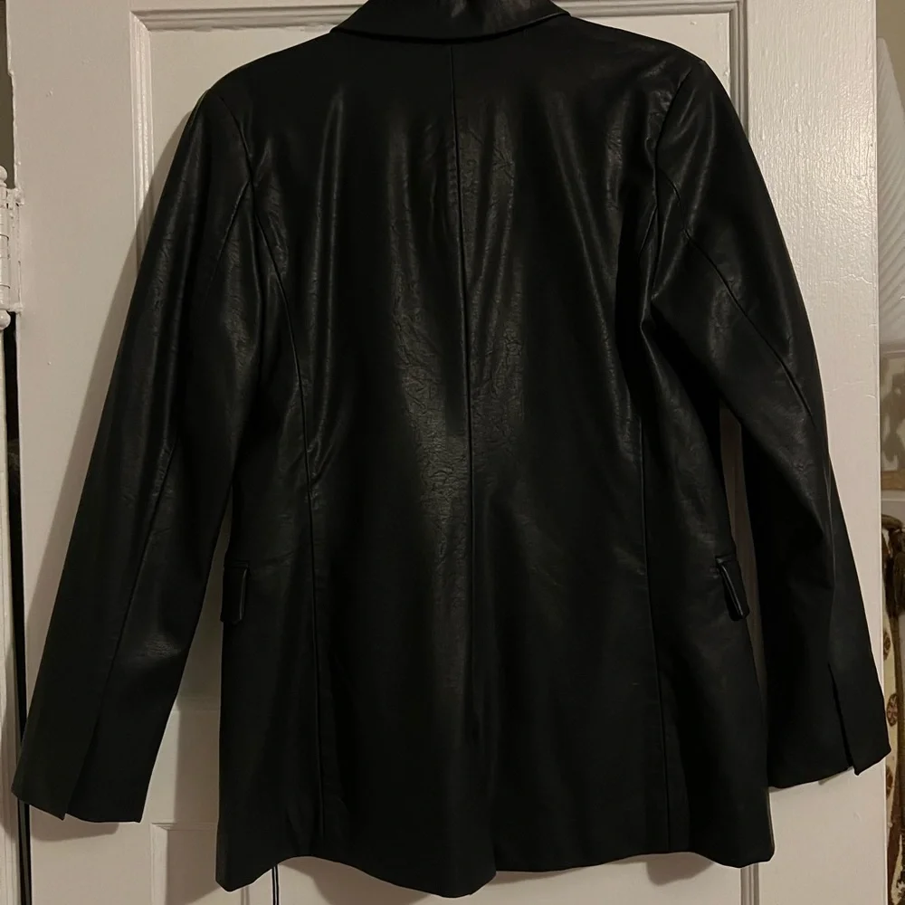 NWT BlankNYC faux leather double breasted blazer - M - Picture 2 of 6